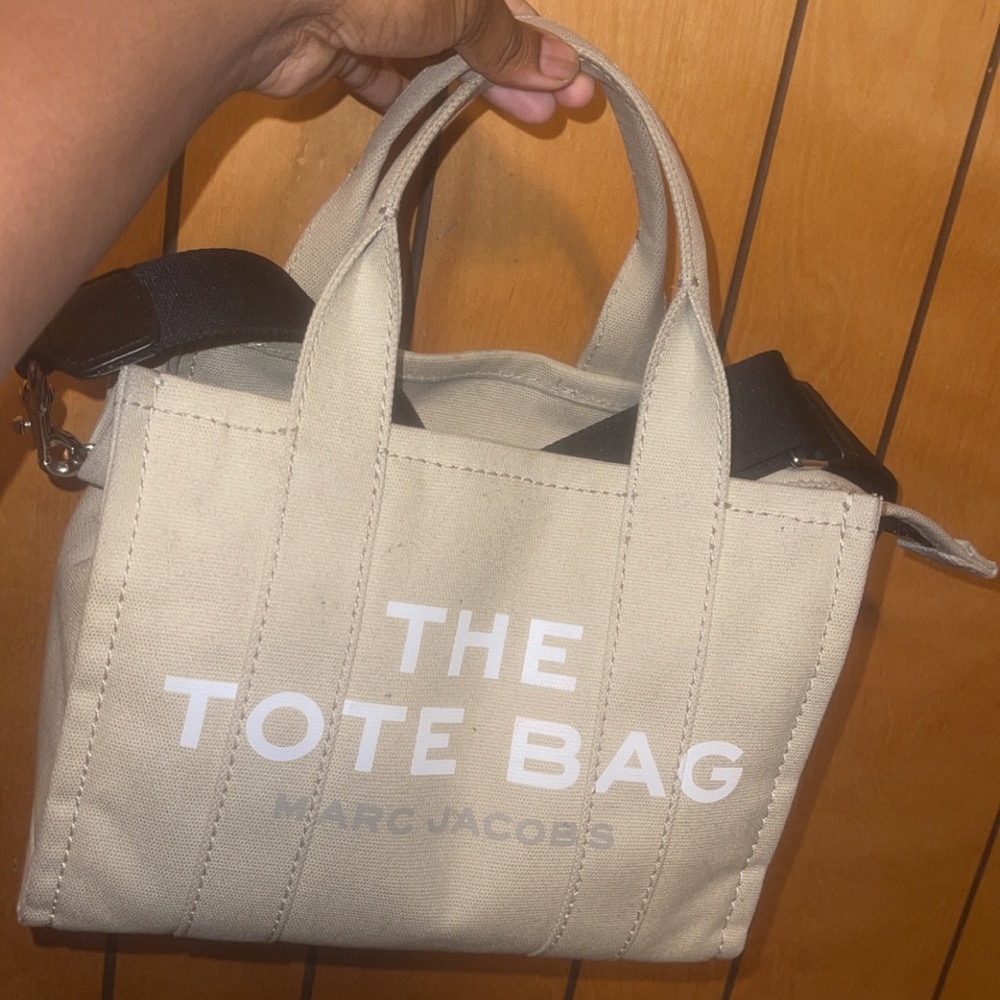 Marc Jacobs The tote bag